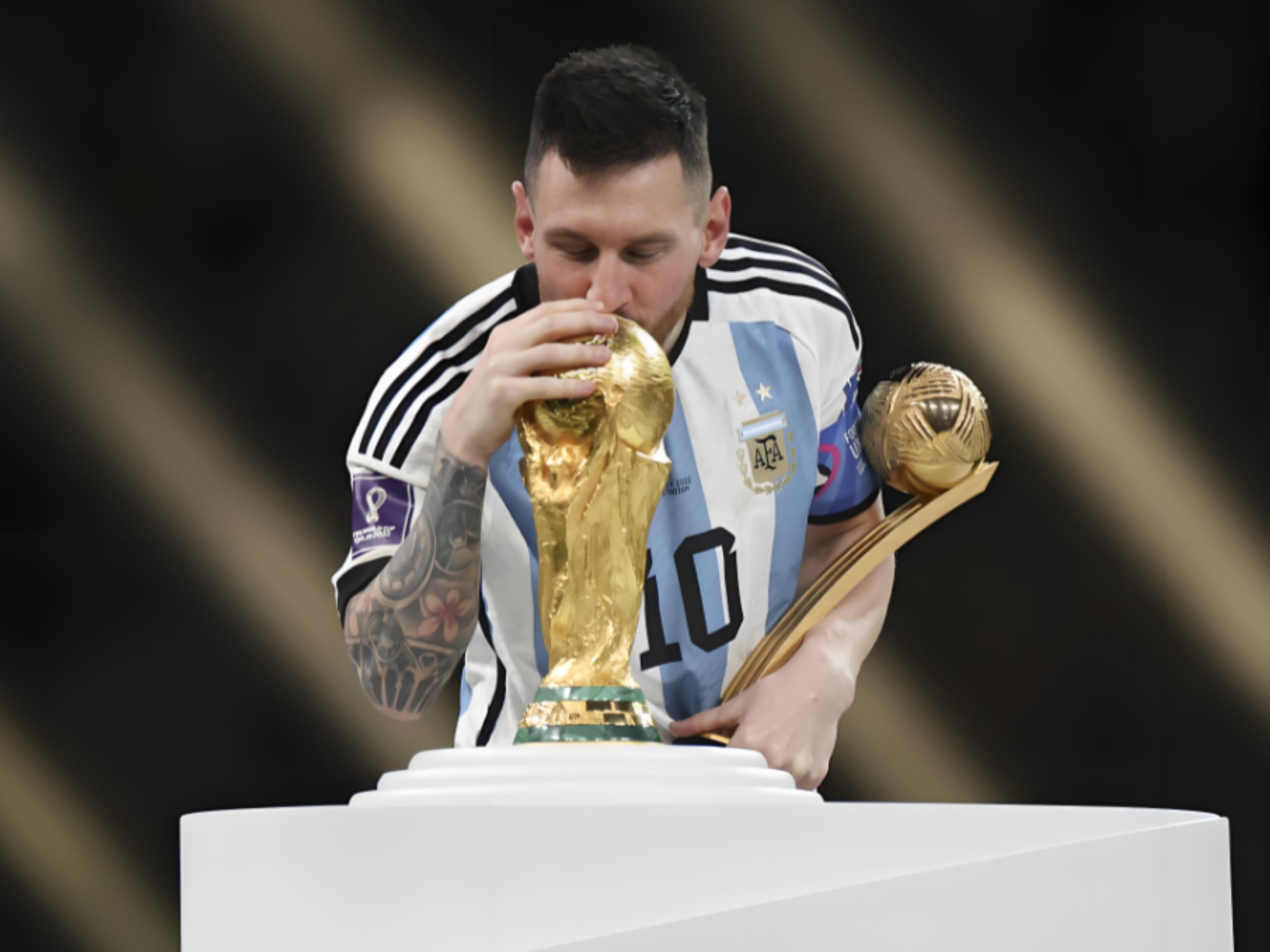 皇家马德里VS毕尔巴鄂竞技：姆巴佩触底反弹，阿隆索战术决胜关键（皇家马德里对阵毕尔巴鄂竞技：姆巴佩强势回暖，阿隆索战术或定胜负）