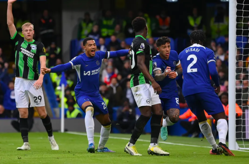 法尔克：于帕优先考虑与拜仁续约，也会考虑巴黎和皇马（法尔克：于帕首选与拜仁续约，同时考虑巴黎与皇马）