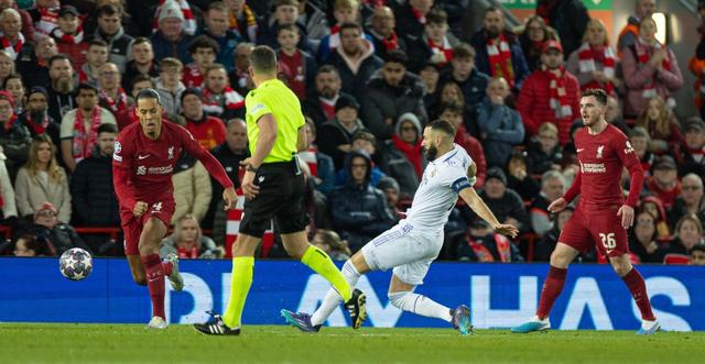 马卡：赫伊森在皇马经历起伏，从初露锋芒到面临挑战与调整（马卡：赫伊森皇马生涯起伏，从崭露头角到迎接挑战与调整）